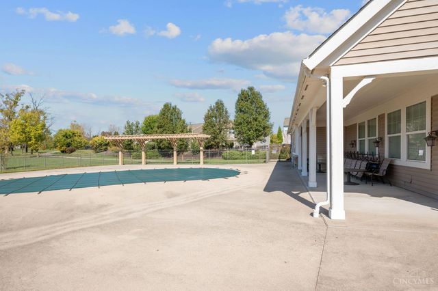 108 Old Pond Road, Springboro, OH 45066