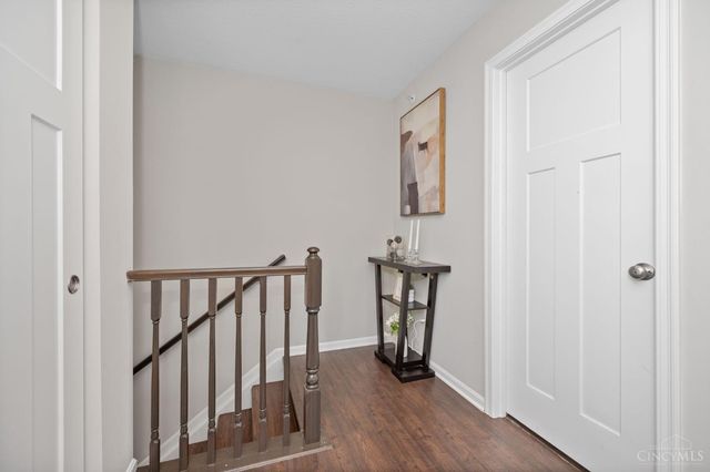 108 Old Pond Road, Springboro, OH 45066