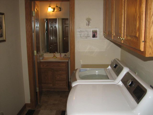 8541 35th AVENUE, Kenosha, WI 53142