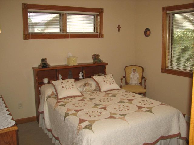 8541 35th AVENUE, Kenosha, WI 53142