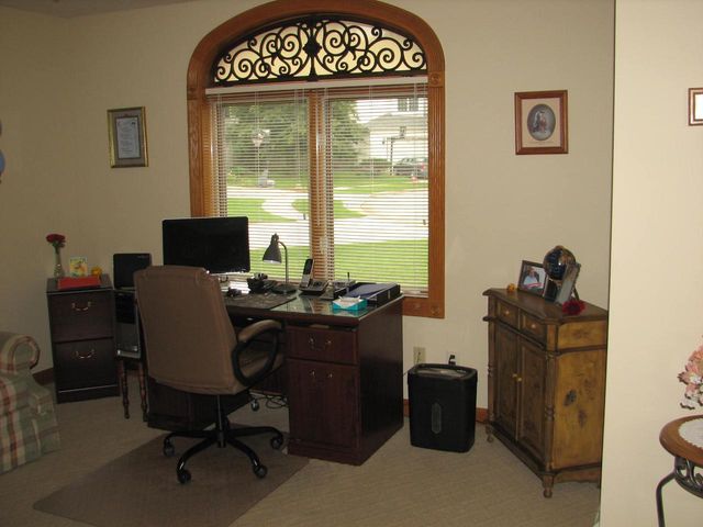 8541 35th AVENUE, Kenosha, WI 53142