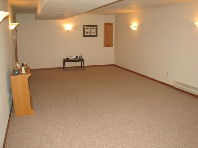 8541 35th AVENUE, Kenosha, WI 53142
