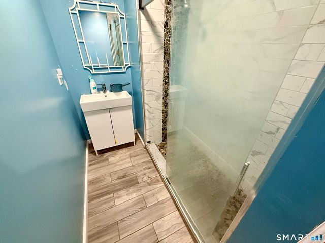 15 Beecher Road, Woodbridge, CT 06525