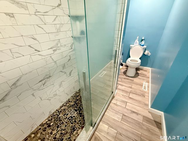 15 Beecher Road, Woodbridge, CT 06525