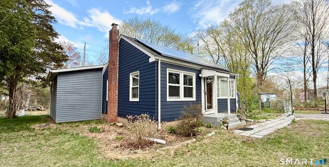 15 Beecher Road, Woodbridge, CT 06525