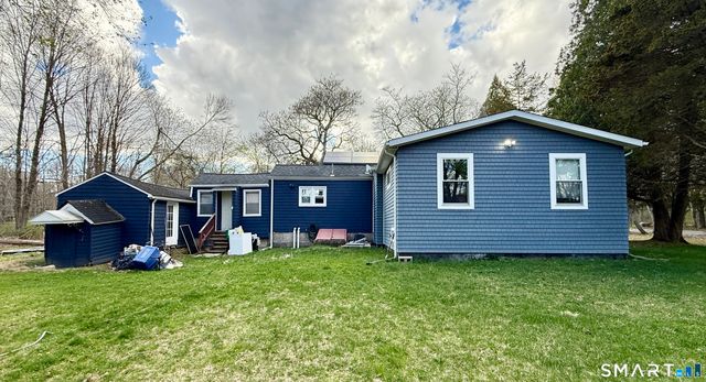 15 Beecher Road, Woodbridge, CT 06525