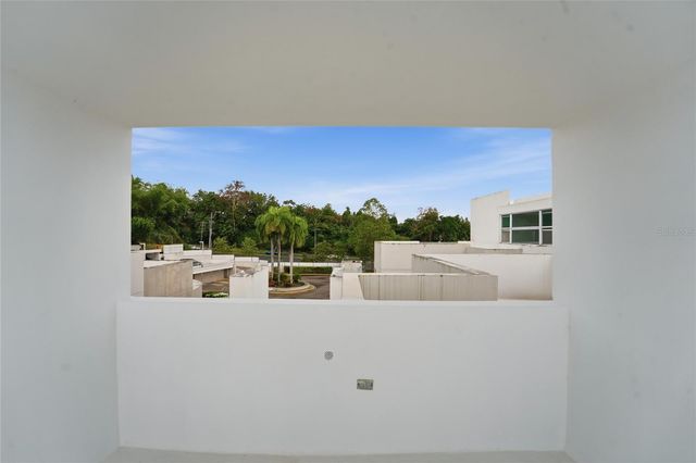 519 AVE LAS CUMBRES 519, Guaynabo, PR 00969