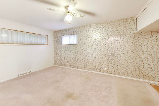 920 Pleasant Drive, Addison, IL 60101