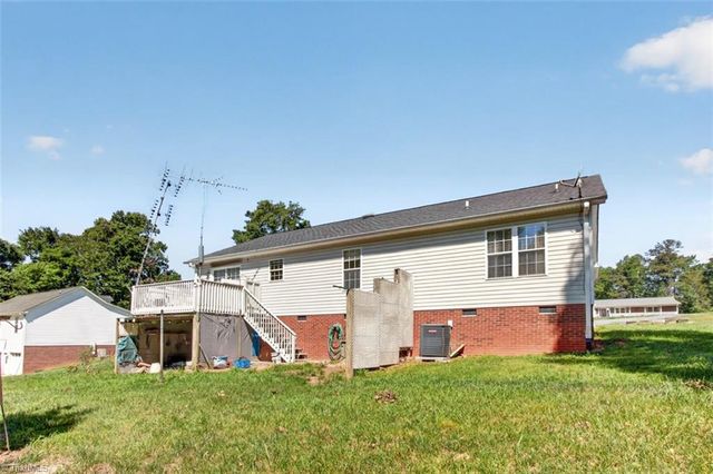 453 Sawyersville Road, Asheboro, NC 27205