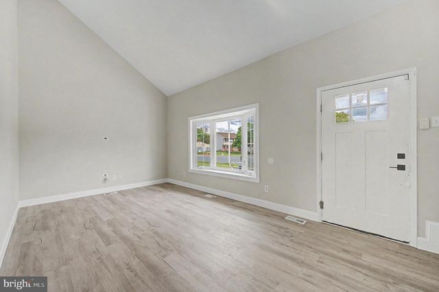 30 ARBOR MEADOW DR, Sicklerville, NJ 08081
