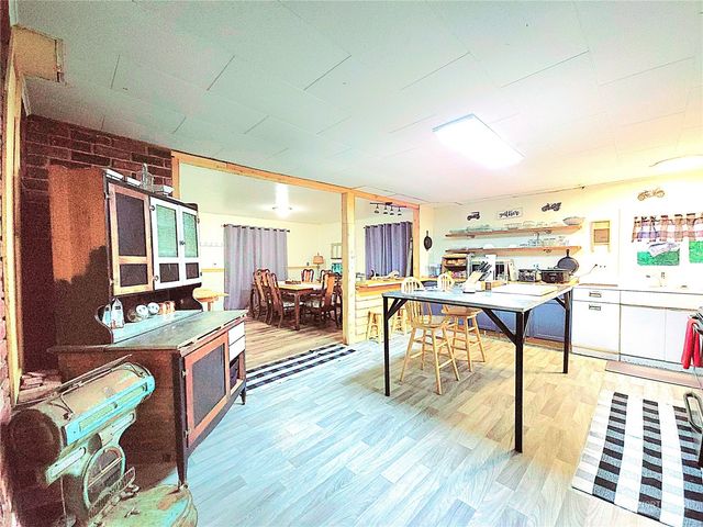 2157 E Hoquiam Road, Hoquiam, WA 98550