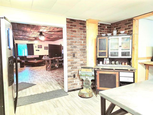 2157 E Hoquiam Road, Hoquiam, WA 98550