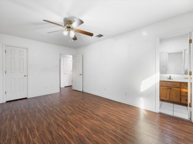 128 Black Forest Drive, Weatherford, TX 76086