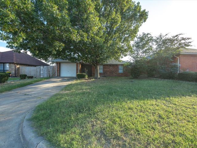 128 Black Forest Drive, Weatherford, TX 76086