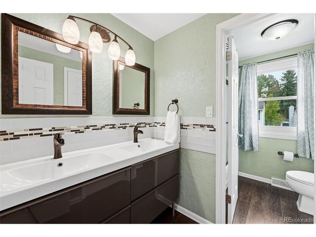 7177 S Magnolia Cir, Centennial, CO 80112