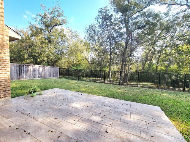 5822 Crawford Hill Lane, Sugar Land, TX 77479