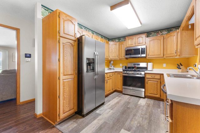 707 COUNTY ROAD V, Fond Du Lac, WI 54935