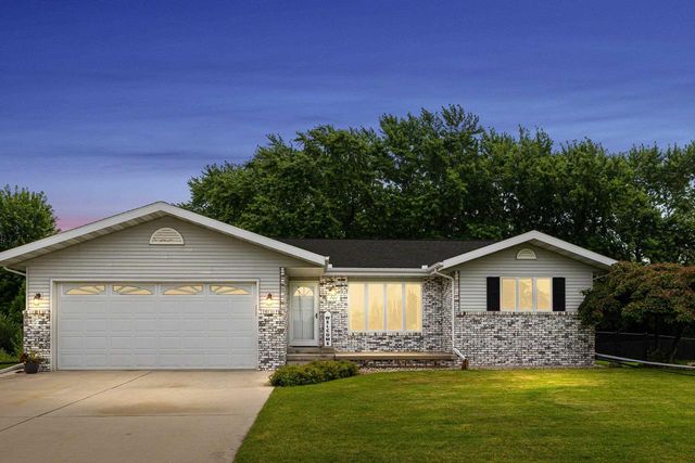 707 COUNTY ROAD V, Fond Du Lac, WI 54935