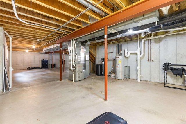 707 COUNTY ROAD V, Fond Du Lac, WI 54935