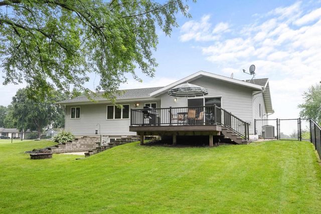 707 COUNTY ROAD V, Fond Du Lac, WI 54935