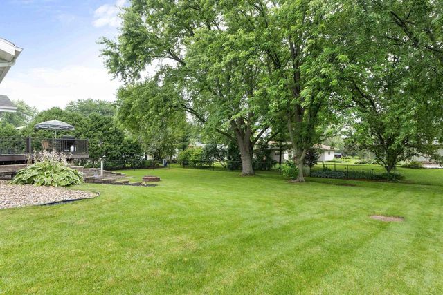 707 COUNTY ROAD V, Fond Du Lac, WI 54935