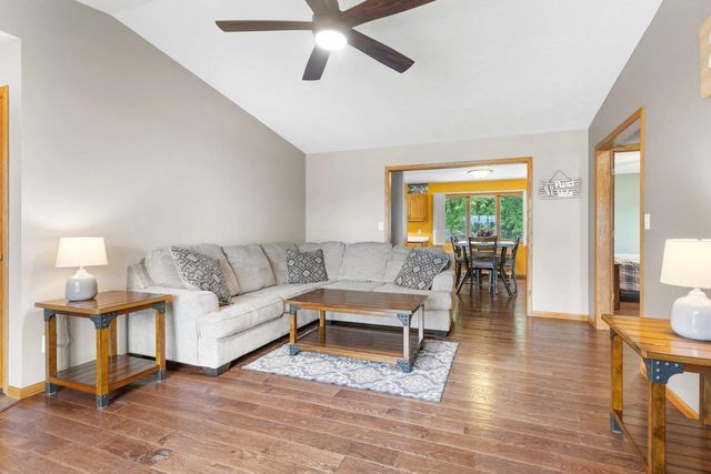 707 COUNTY ROAD V, Fond Du Lac, WI 54935