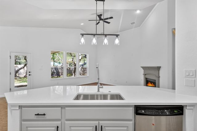 11028 Cherisse DR, Austin, TX 78739