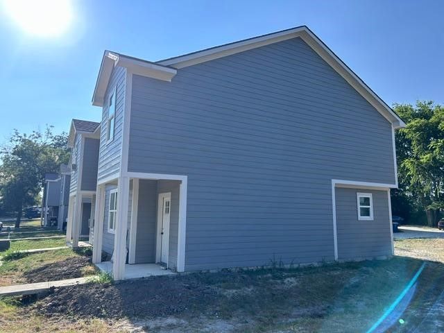 533-535 E Ball Street, Tom Bean, TX 75489
