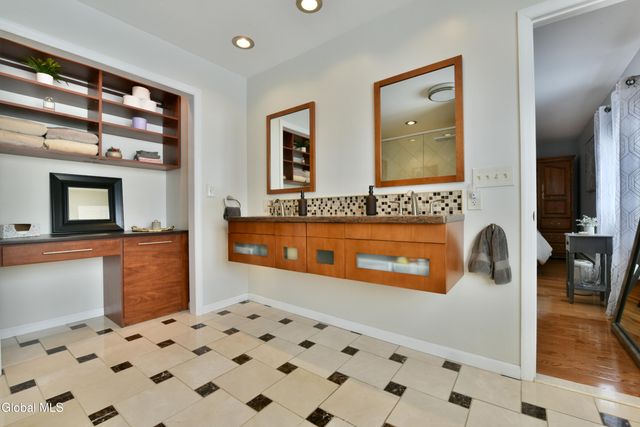 141 Eccles Drive, Perth, NY 12086