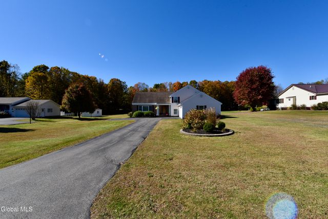 141 Eccles Drive, Perth, NY 12086