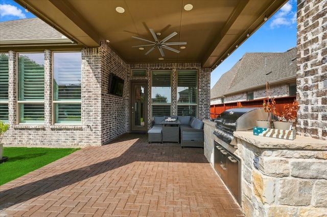 9308 Pecan Woods Trail, Argyle, TX 76226