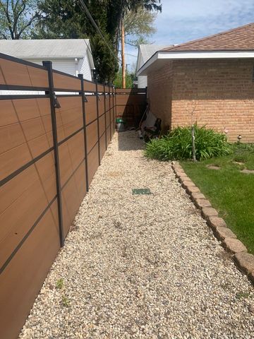 8654 N Oketo Avenue, Niles, IL 60714