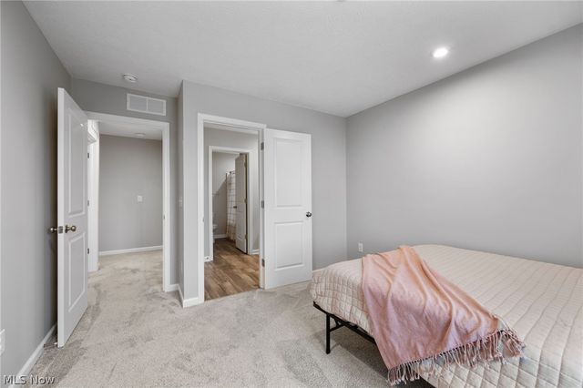 885 Dipper Lane 1, Aurora, OH 44202