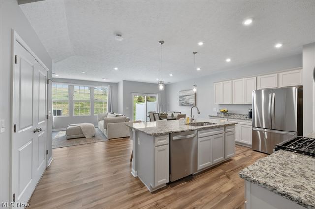 885 Dipper Lane 1, Aurora, OH 44202