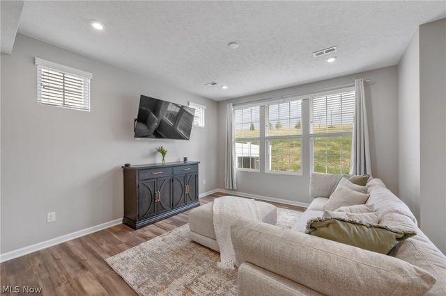 885 Dipper Lane 1, Aurora, OH 44202