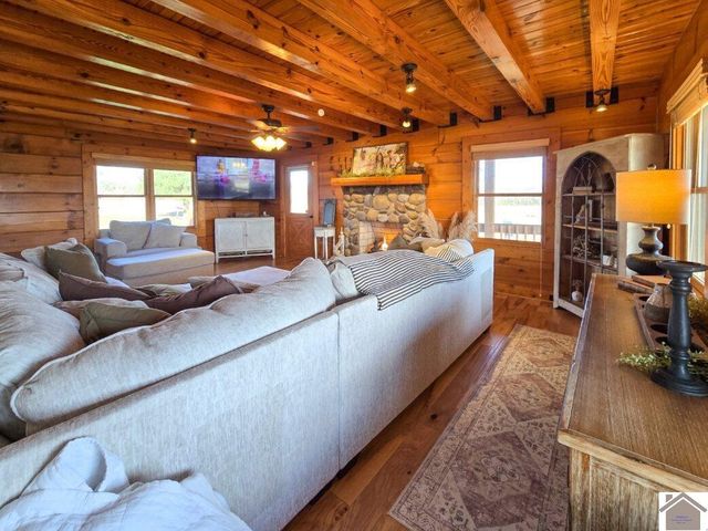 420 Curd Cemetery Rd, Dexter, KY 42036