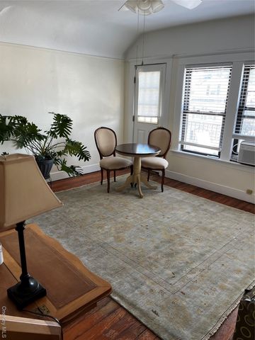 51 Parkway Road 3, Bronxville, NY 10708