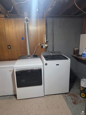 1410 NW 4th Street, Abilene, KS 67410