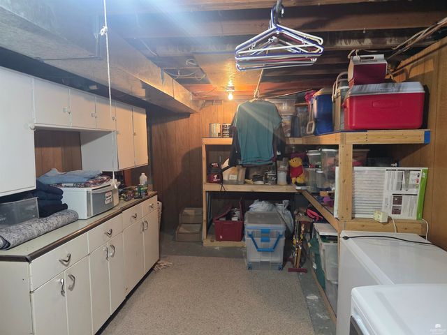 1410 NW 4th Street, Abilene, KS 67410