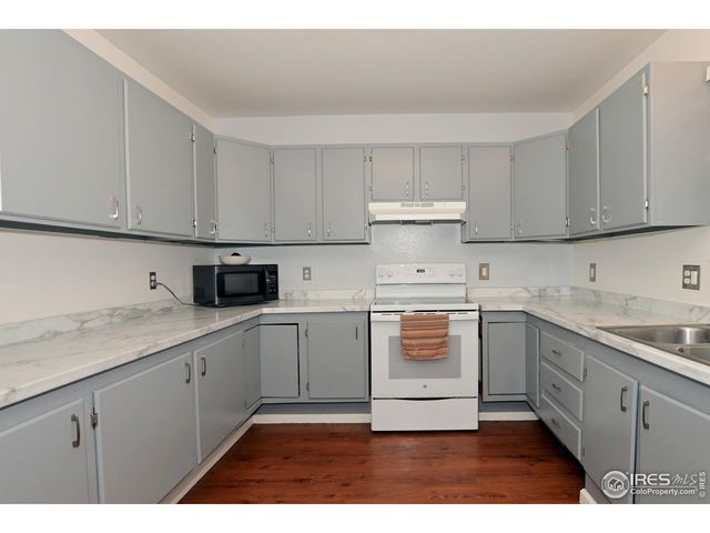 1625 40th St Ct, Evans, CO 80620