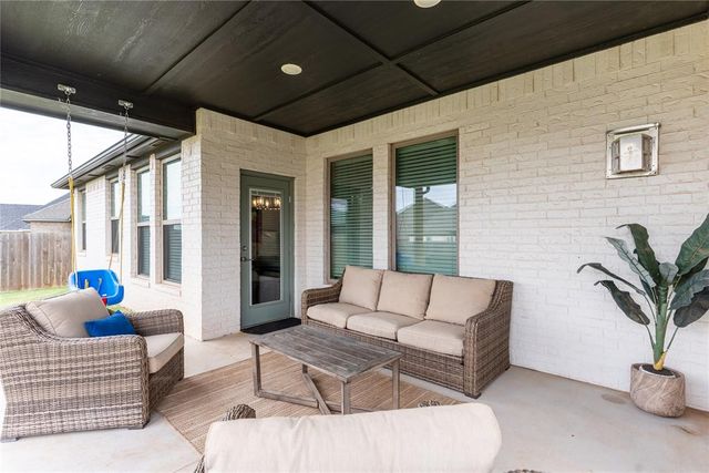 14521 Rochefort Lane, Yukon, OK 73099