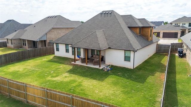 14521 Rochefort Lane, Yukon, OK 73099
