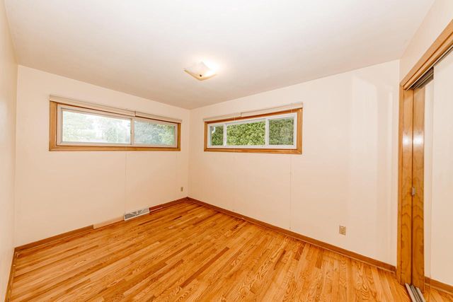 N78W16300 Carl Ross DRIVE, Menomonee Falls, WI 53051