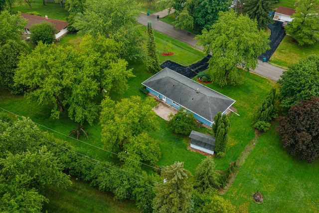 N78W16300 Carl Ross DRIVE, Menomonee Falls, WI 53051