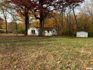 200 & 204 W FOREST Avenue, East Peoria, IL 61611