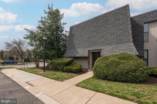 25 S Church Rd Unit 72, Maple Shade, NJ 08052