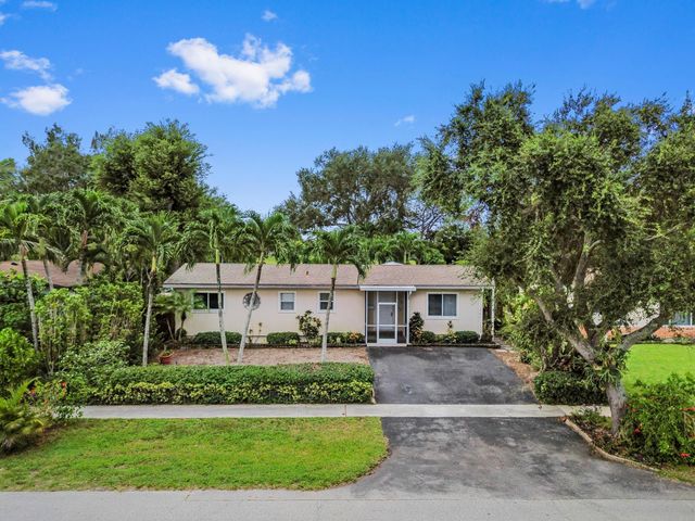 3906 Kewanee Road, Lake Worth, FL 33462