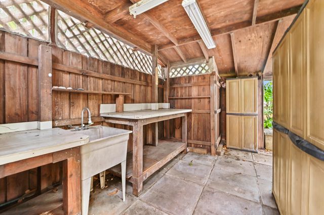 3906 Kewanee Road, Lake Worth, FL 33462
