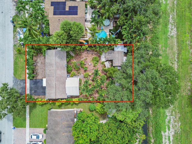 3906 Kewanee Road, Lake Worth, FL 33462