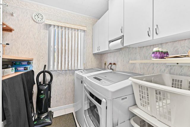 3906 Kewanee Road, Lake Worth, FL 33462